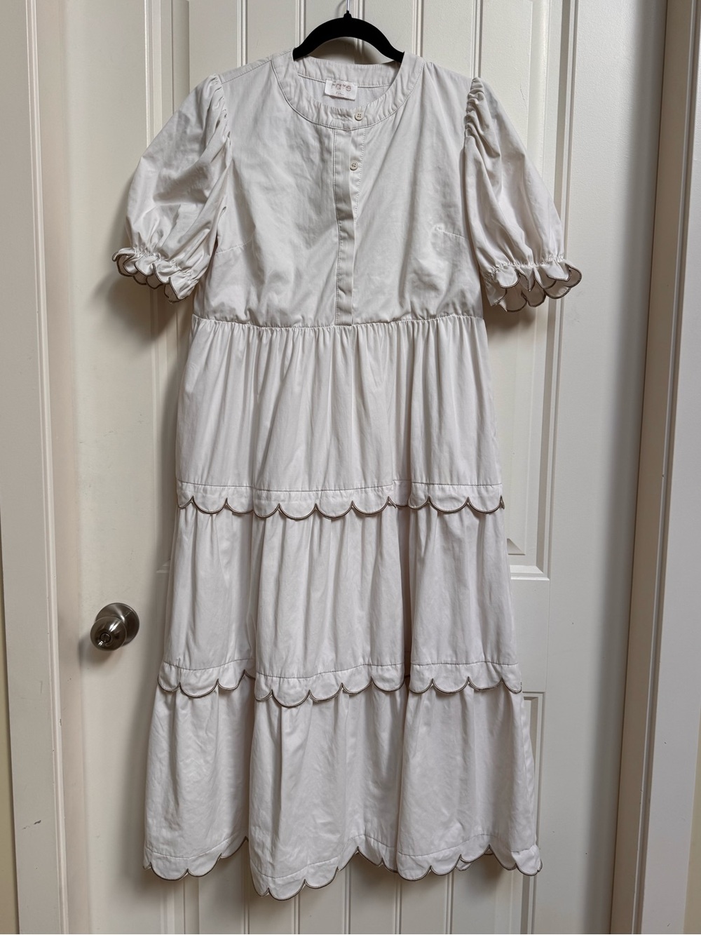 Fate Ivory Scalloped Tiered Midi Dress. Size S